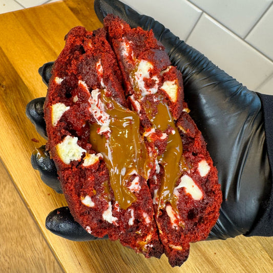 Blondie Red Velvet